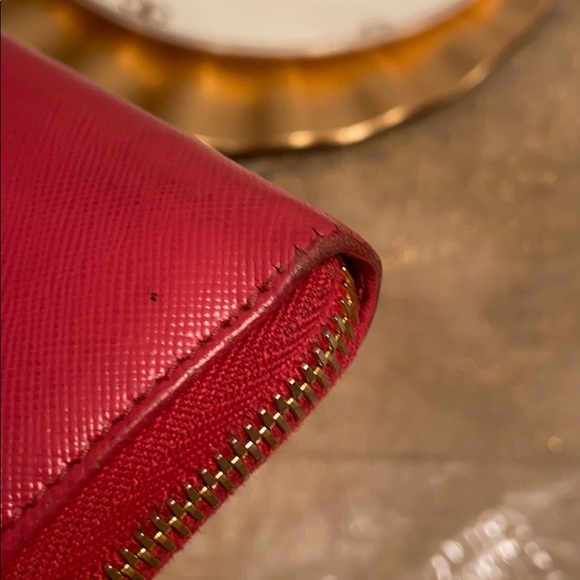 Authentic Prada wallet - Picture 5 of 10